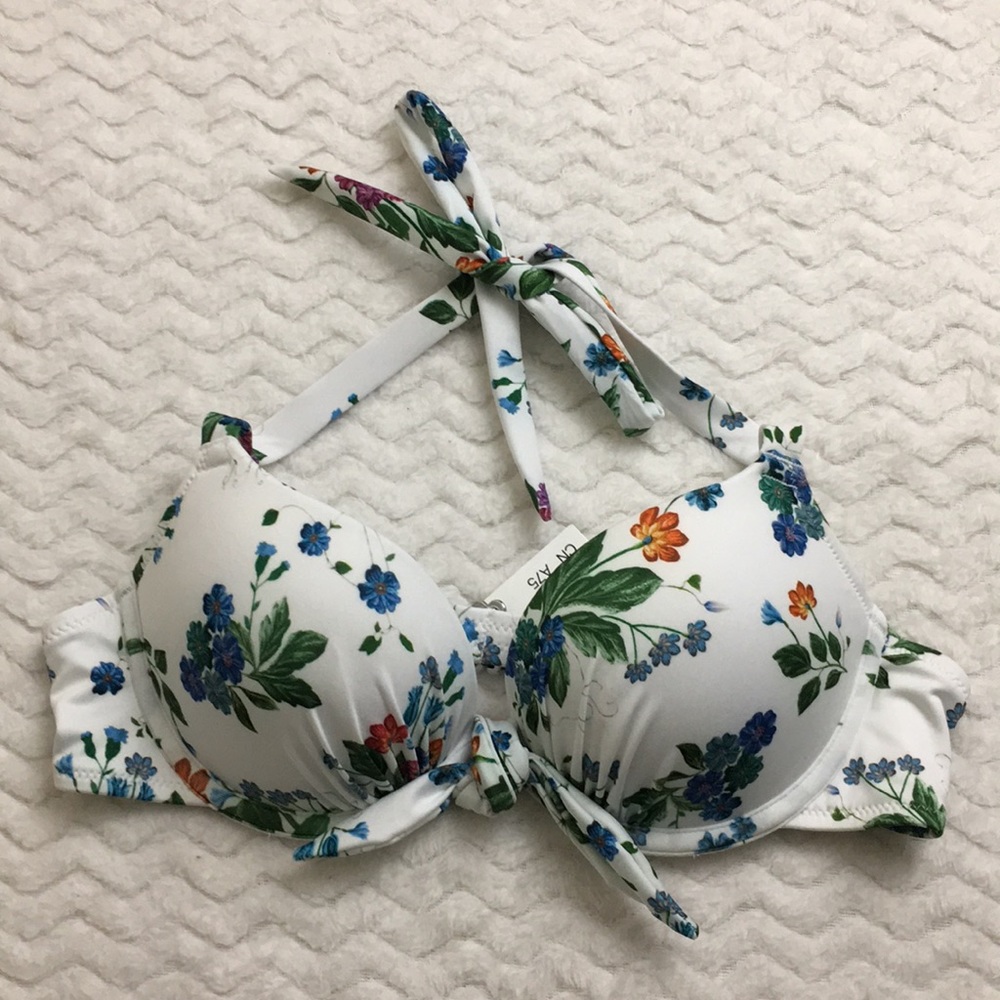 Mega lift swimwear top